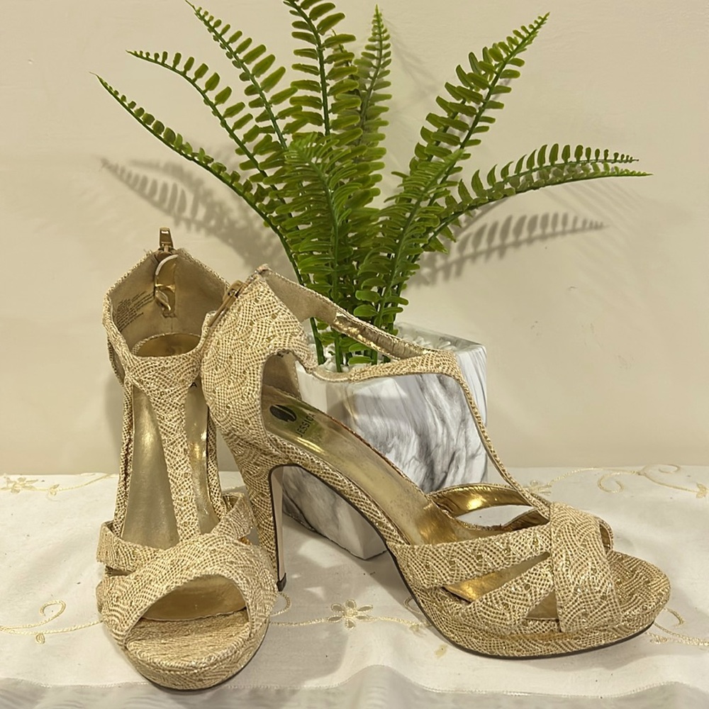 Sexy Shoes That Glitter